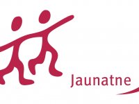 Skolotājus, jaunatnes darbiniekus un jauniešus aicina uz bezmaksas apmācībām par neformālās izglītības programmu „Jaunatne darbībā”