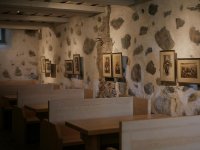 Pagrabklētī smaržo kafija un sagaida muižas ļaudis