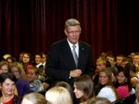 Sigulda Valsts prezidentu pārsteidz ar pozitīviem dzimstības rādītājiem un jauniešu nodarbinātības programmu 