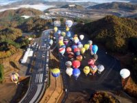  Gaisa balonā apkārt pasaulei