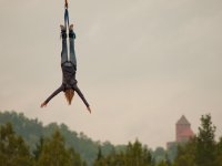 Notiks Siguldas novada jaunā zīmola prezentācija ar gumijlēkšanas triku Ziemassvētku vecīša izpildījumā