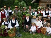 Folkloras kopa „Senleja” piedalās Vidzemes dienā