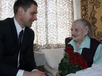 Siguldas novada pašvaldība sveic 100 gadnieci