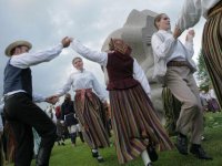 Folkloras svētki ”Deju raksti Dainu kalnā” Turaidā