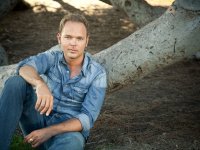 Cerību spārni rīko labdarības koncertu ar Lauri Reiniku