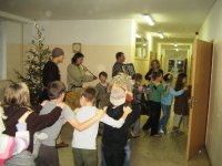 Siguldas pilsētas vidusskolā viesojās folkloras kopa