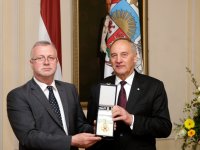 Dainis Dukurs iecelts par Triju Zvaigžņu ordeņa komandieri