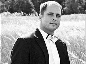 LABOTS: Baltais Flīģelis aicina uz poļu pianista Vilka koncertu