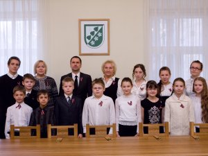 Allažu pamatskolas izcilnieki tiekas ar Domes priekšsēdētāju