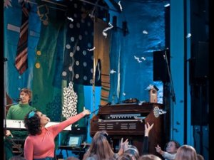  Izsludināta papildizrāde uzvedumam “Brīnumskapis” 