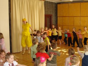 „Pīlādzītis” dzimšanas dienā saņem dāvanu – grupiņu nosaukumus