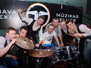Grupa Vēja radītie uzstāsies klubā „Muzikālā Kurtuve”