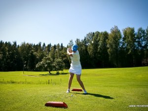 Reiņa trase atklāj sezonu ar golfa kluba dibināšanu