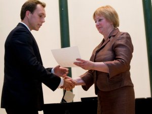 Pašvaldība godina skolēnus un pedagogus 