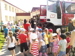 Evakuācijas mācības bērnudārzos 