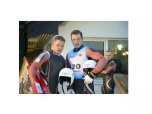 Sportistu panākumi kamaniņu sportā Vācijā 