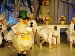 Deju kolektīvs „Vizbulīte” rīko tērpu akciju