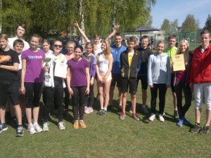 Ģimnāzijas skolēniem labi rezultāti Pierīgas novadu skolu krosa stafetēs