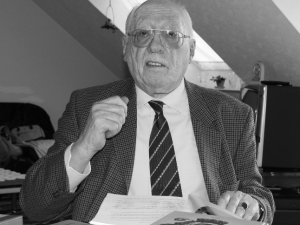 Mūžībā aizgājis Nikolajs Kropotkins; pavadīšana pēdējā gaitā notiks 10.maijā