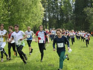 A2 stafetes: OK Meridiāns turpina uzvaru gājienu, vīriešu elitē uzvar IK Auseklis