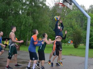 Lietus „Ghetto Aliansei” Siguldā netraucē