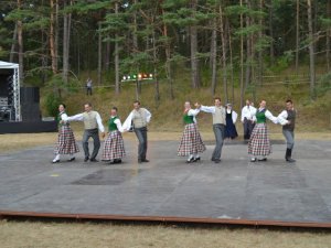 Deju kolektīvs „Siguldietis” piedalās festivālā „Soļi smiltīs”