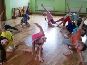 Bērniem iespēja apmeklēt kustību skolu