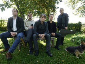 Aicina uz „Mielavs un Pārcēlāji” koncertu Siguldas novada Kultūras centrā