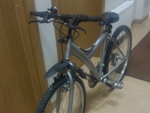 Pašvaldības policija aicina atsaukties velosipēda īpašnieku