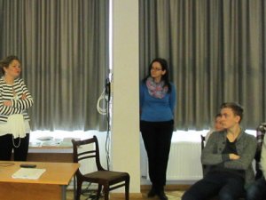 Siguldas Valsts ģimnāzijas skolēni piedalās akcijā „Atpakaļ uz skolu 2015”