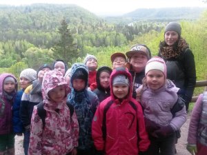 Bērnudārza „Saulītes” bērni dodas pārgājienā uz Laurenčiem