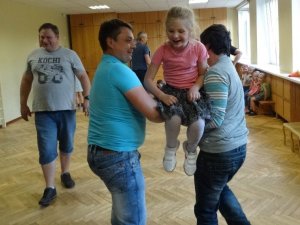 Tēvu dienas ieskandināšana bērnudārzā „Ābelīte”