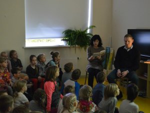 Rīta stundas lasījums Laurenču sākumskolas bibliotēkā