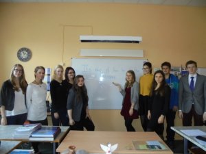 Novada 10.klašu skolēni piedalās publiskās runas konkursā