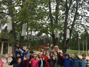 Laurenču sākumskolas skolēni izveidojuši runājošu minerālūdens parku