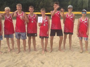 Siguldas pludmales volejbolisti izcīna bronzas medaļas Ungārijā