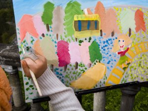 Nedēļas nogalē norisināsies mākslas akcija „Glezno visi!”