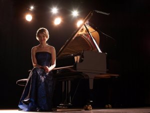 Koncertzāle „Baltais Flīģelis” aicina uz pianistes Artas Arnicānes solokoncertu