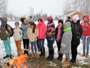 Barikāžu atceres pasākums Mores pamatskolā