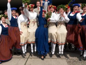 Deju kolektīvs „Vizbulīte