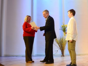 Pasniegti pateicības raksti 1991.gada barikāžu dalībniekiem