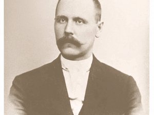 Izstāde „Pērsietim 155” un grāmatas atvēršana