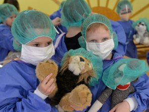 Pašvaldības bērnudārzos izglītojoša spēle „Lācīša Ķepainīša slimnīca”