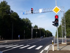 Pabeigti rekonstrukcijas darbi Vidzemes šosejas un Zinātnes ielas krustojumā