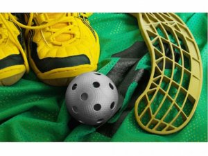 Bērniem un jauniešiem iespēja pieteikties florbola treniņiem