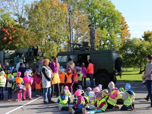 Aizvadīts pasākums bērniem un jauniešiem „Esi zinošs, esi drošs”