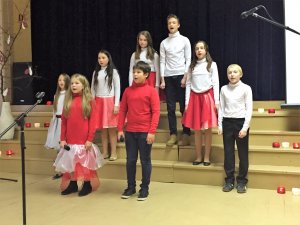 Patriotisko dziesmu konkurss Mores pamatskolā