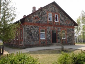 Mores pamatskolā atzīmēta Astridas Lindgrēnas jubileja