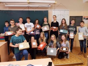 Siguldas Valsts ģimnāzijas 7.b klase piedalās labdarības akcijā