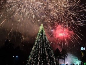 Pašvaldības domes priekšsēdētāja Vecgada uzruna Siguldas dzelzceļa stacijas laukumā